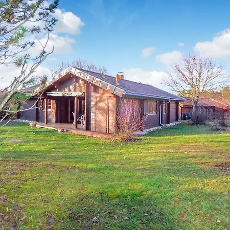 Vakantiehuis Donau 102 *